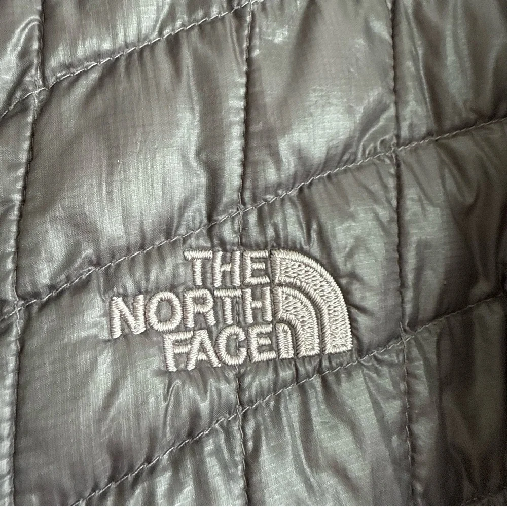 The North Face Thermoball Jacket Nano Puffer Quilted - Picture 6 of 12